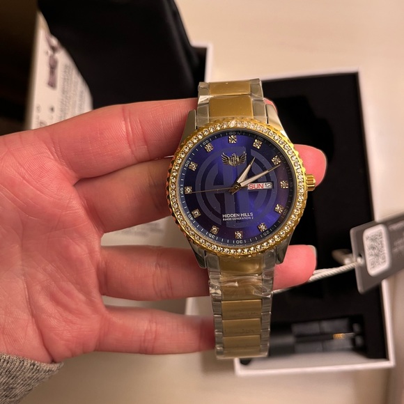 NWT Hidden Hills Watch - Picture 2 of 14